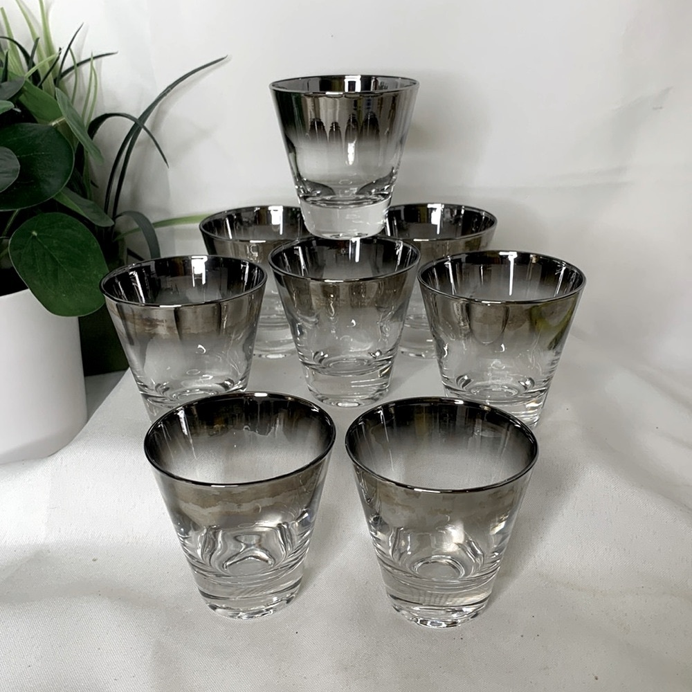 Set of 8 vintage Queens Lusterware Silver Fade 4oz Glasses